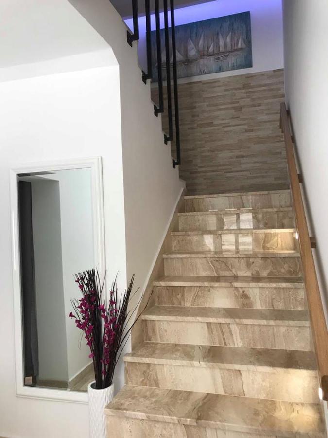 ستون Villa Radic المظهر الخارجي الصورة